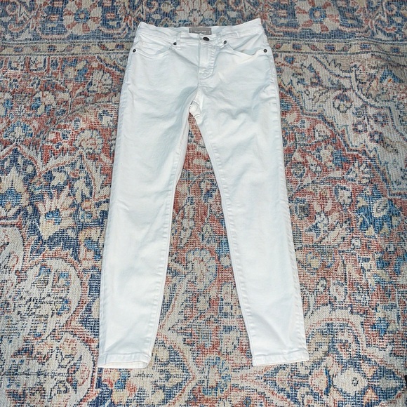 Everlane Denim - Everlane The Mid Rise Skinny Ankle Jeans in White SZ 26 VGUC